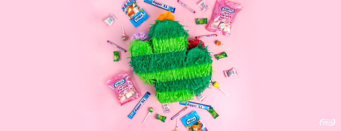 ¿Cómo hacer una piñata de chuches para Carnaval? 