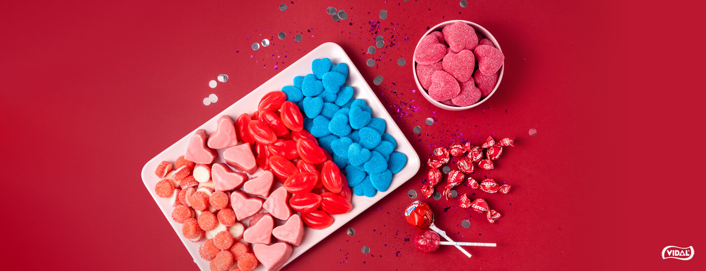 ¿Cómo hacer tu propia decoración para san Valentín con chuches? 