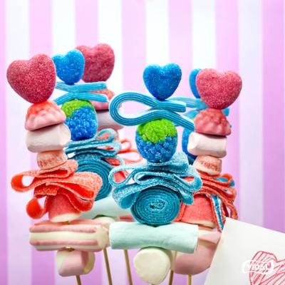 Cómo hacer brochetas de chuches románticas para San Valentín en 5 pasos