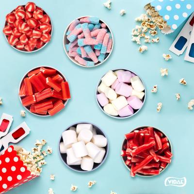 Snacks dulces para disfrutar del cine al aire libre bajo las estrellas