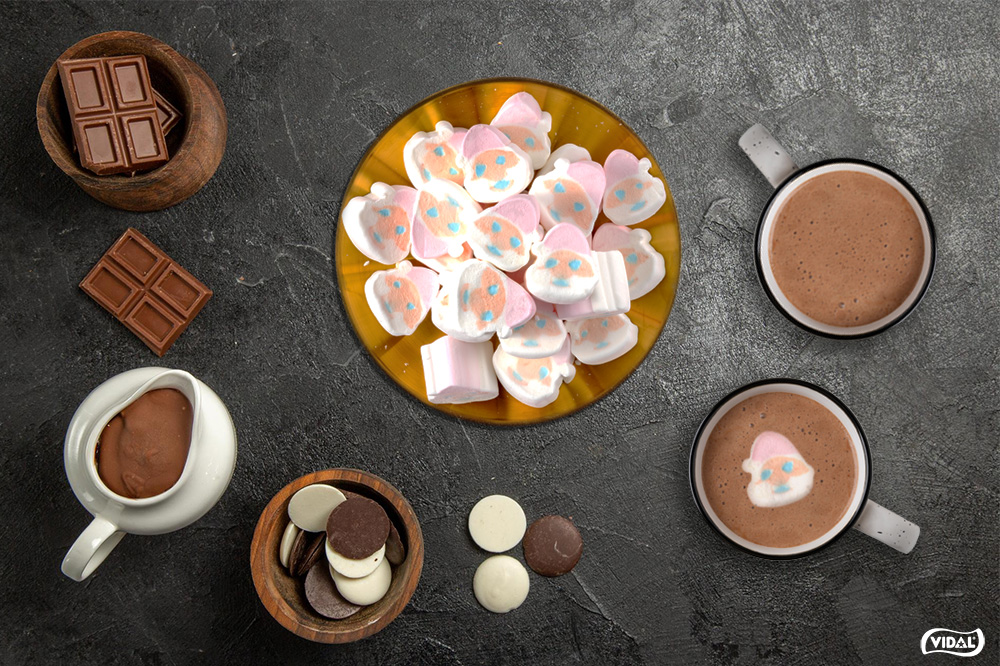 Chocolate caliente con nubes papa noel
