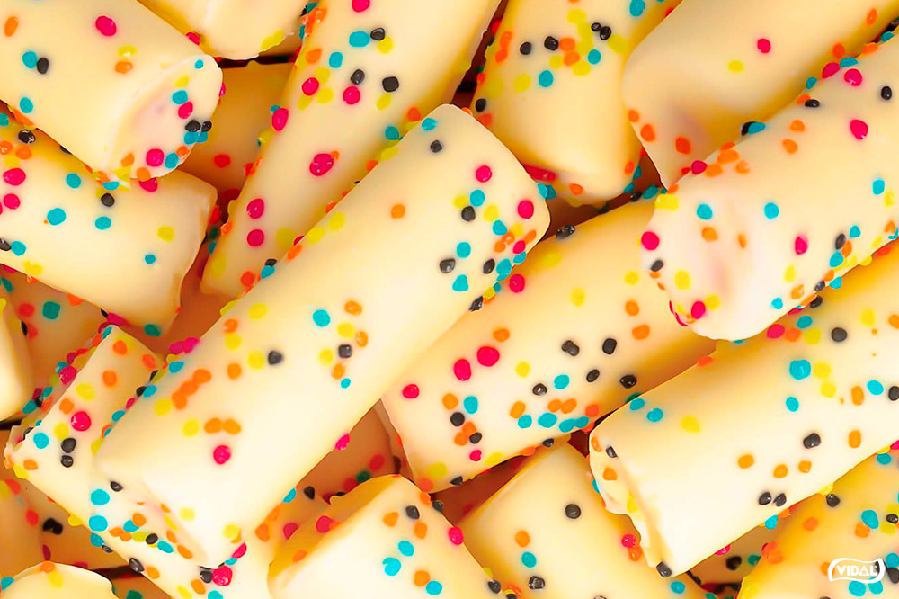 Chucherías con chocolate rellenas de gelatina