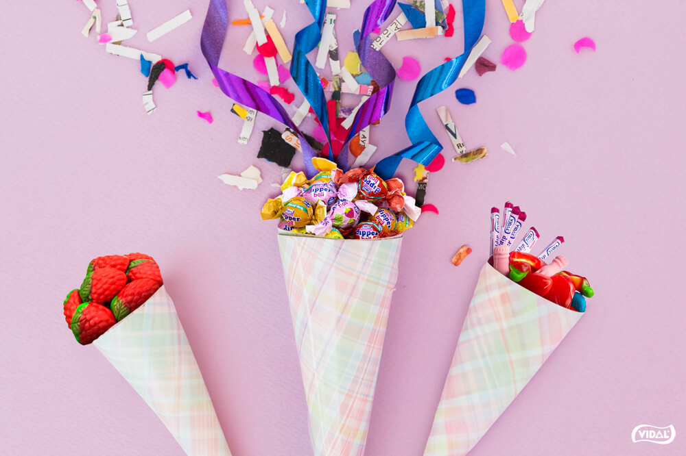 Cucuruchos de papel para fiestas