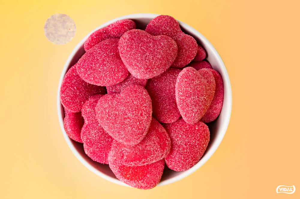Materiales para preparar una tarta de chuches